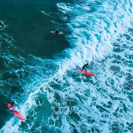 Liquid Surfhouse Хостел Лангре