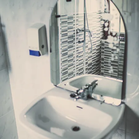 Liquid Surfhouse Albergue