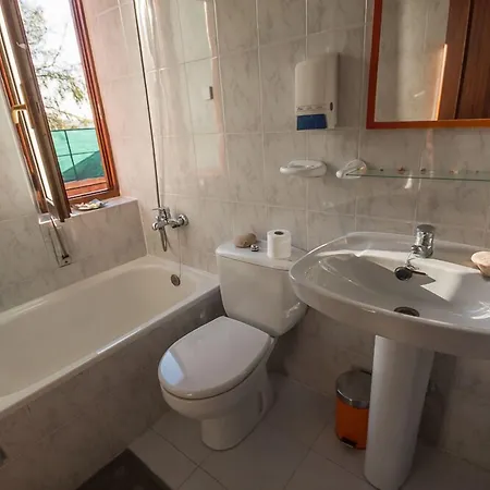 Liquid Surfhouse * Langre (Cantabria)