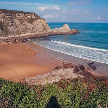 Hostal Liquid Surfhouse Langre (Cantabria)