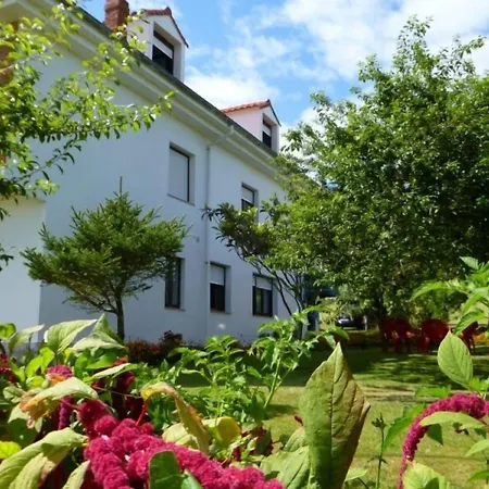 Liquid Surfhouse ホステル ラングレ